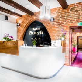 Gotyk，位于托伦的酒店