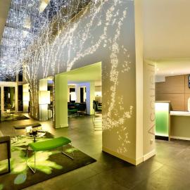 Best Western Plus Hotel Du Parc Chantilly，位于尚蒂伊的酒店