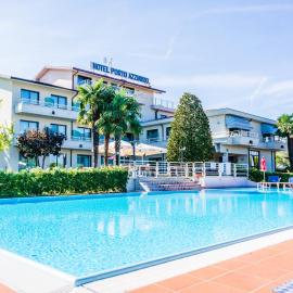 Hotel Porto Azzurro，位于西尔米奥奈的酒店