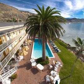 Cliff House Inn，位于卡宾特里拉的酒店