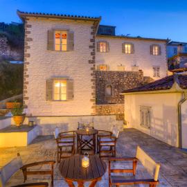 Nereids Guesthouse，位于伊兹拉的酒店