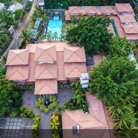 JKAB Park Hotel，位于亭可马里的酒店