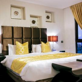 Oak Plaza Suites，位于库马西的酒店