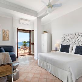 Il Cefalo Hotel & Restaurant，位于卡斯特拉巴特的酒店