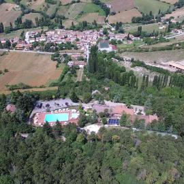 Hotel Pineta Ristorante country house in Fabriano，位于坎普多尼科的酒店