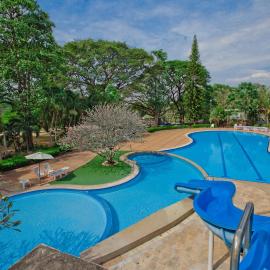 Muaklek Paradise Resort