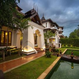 Shinnabhura Historic Boutique Hotel，位于彭世洛的酒店