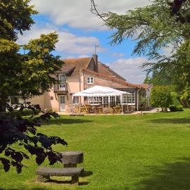 Les Pierres de Chevreuse，位于谢夫勒斯的酒店