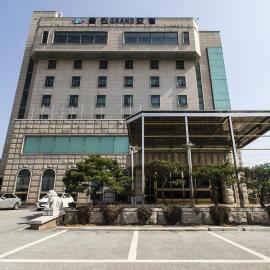 Uljin Grand Hotel，位于蔚珍郡的酒店