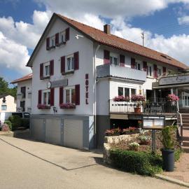 Hotel Heuberger Hof, Wehingen，位于Wehingen的酒店