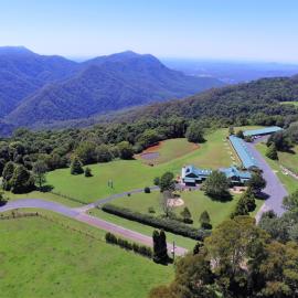 Lookout Mountain Retreat，位于多里戈的酒店