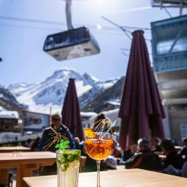 Hôtel Alpina - Swiss Ski & Bike Lodge Grimentz，位于格里门茨的酒店