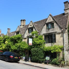 The Bay Tree Hotel，位于伯福德的酒店