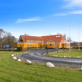 Krebshuset / Kelz0rdk，位于索勒的酒店