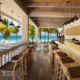 Catalonia Royal Tulum Beach & Spa Resort Adults Only - All Inclusive，位于西普哈的酒店