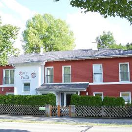 Rote Villa Füssen，位于福森的酒店