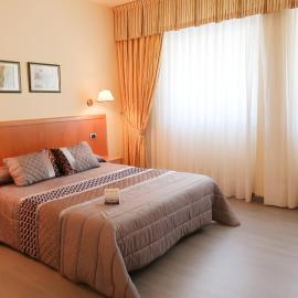 Hotel O Camiño，位于奥瓦尔科德瓦尔德奥拉斯的酒店