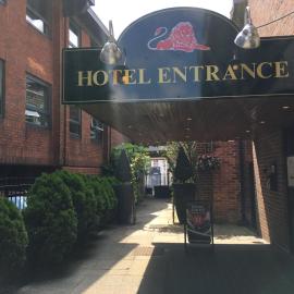 Red Lion Hotel，位于贝辛斯托克的酒店