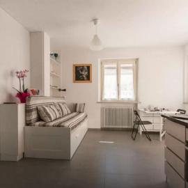 Casa dei Marmi - in Toscana 10 min dal mare，位于马萨的酒店