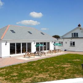 Newperran Holiday Resort by Away Resorts，位于纽基的酒店