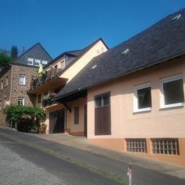 Weingut-Gästehaus Karl Otto Nalbach，位于布里德尔的酒店