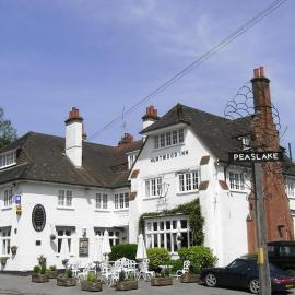 Hurtwood Hotel，位于吉尔福德的酒店