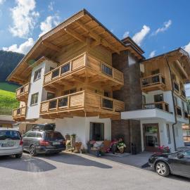 Hotel Burgschrofn，位于图克斯的酒店