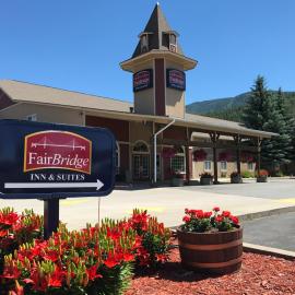 FairBridge Inn & Suites Kellogg，位于凯洛格的酒店