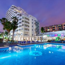 Hotel Panoramica Garden，位于洛斯雷亚莱霍斯的酒店