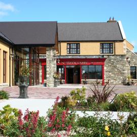Silver Tassie Hotel & Spa，位于莱特肯尼的酒店