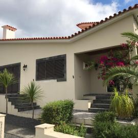 Holiday House, São Roque do Pico，位于Cais do Pico的酒店