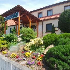Hotel-Restaurant Elsterblick，位于Elsteraue的酒店