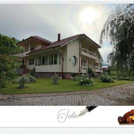 Pensiunea Aurora Izvorul Muntelui，位于比卡兹的酒店