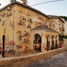La Casa De Las Bicicletas，位于卡索拉的酒店