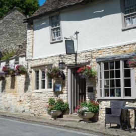 The Castle Inn,位于科姆堡的酒店