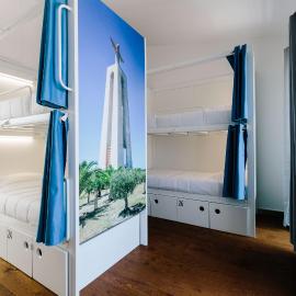 Lisbon South Hostel，位于阿尔马达的酒店
