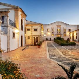 Hotel Villa Favorita，位于诺托的酒店