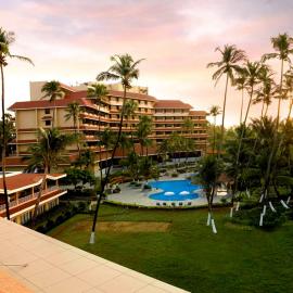 The Retreat Hotel & Convention Centre，位于孟买的酒店