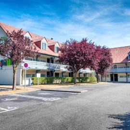 Campanile Deauville Saint-Arnoult，位于多维尔的酒店