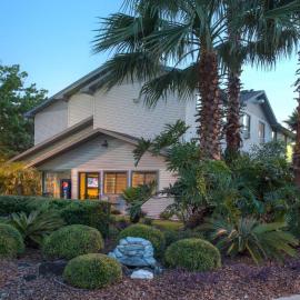 Super-8-Gainesville-I-75-Hospital-University-Area，位于盖恩斯维尔的酒店