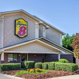 Super 8 by Wyndham Charlotte/Amusement Park Area，位于夏洛特的酒店