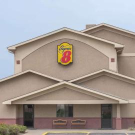 Super 8 by Wyndham Youngstown/Austintown，位于扬斯敦的酒店
