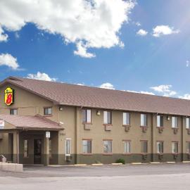 Super 8 by Wyndham Colby，位于科尔比的酒店