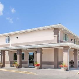 Super 8 by Wyndham Richlands/Claypool Hill Area,位于Pounding Mill的酒店
