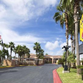 Super 8 by Wyndham South Padre Island，位于南帕诸岛的酒店