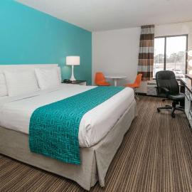 Howard Johnson by Wyndham Scott Lafayette，位于Scott的酒店