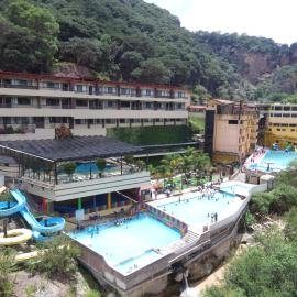 Hotel y Aguas Termales de Chignahuapan，位于奇格纳瓦潘的酒店