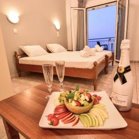 Marzi Boutique Hotel，位于Nerántza的酒店