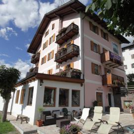Garni Miravalle，位于莫埃纳的酒店