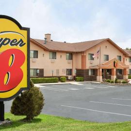 Super 8 by Wyndham Mayfield，位于Mayfield的酒店